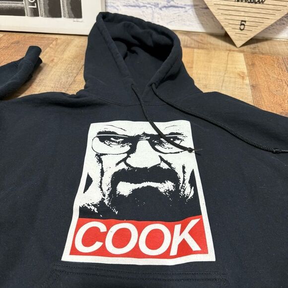 Walter White Cook Breaking Bad Tribute Hoodie - Picture 8 of 10